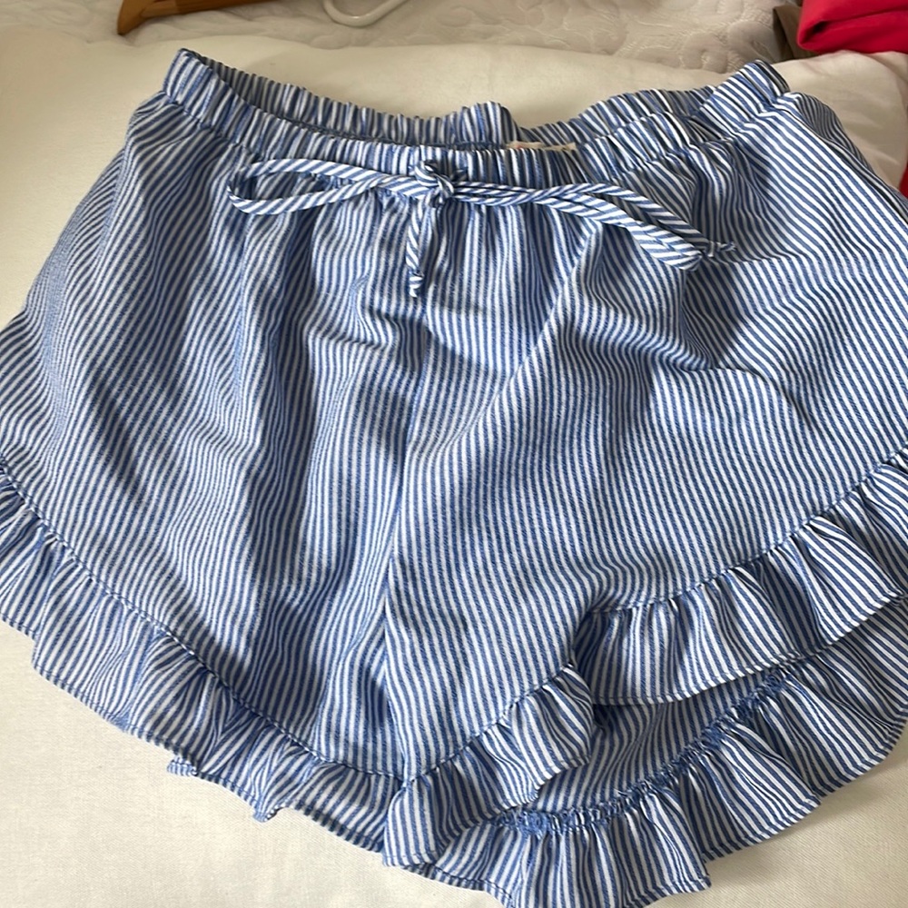 Blue and white strip short with ruffle